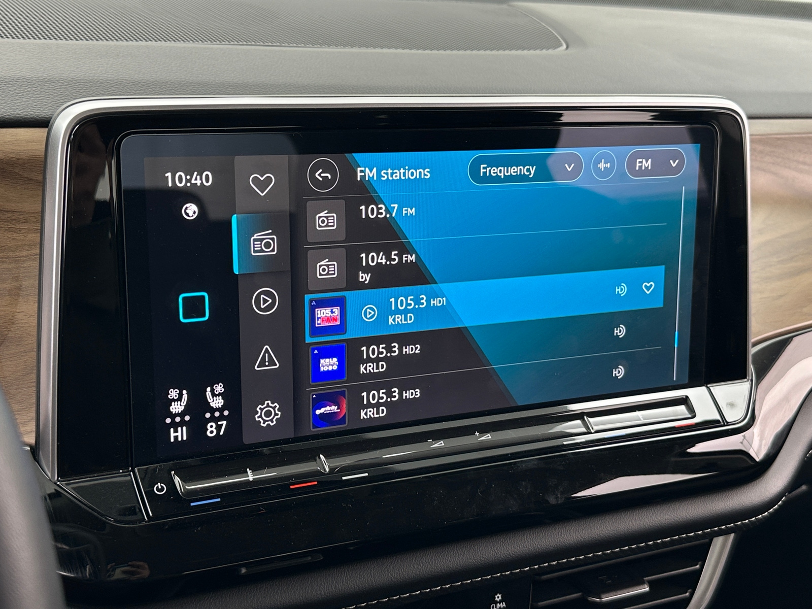 Thumbnail: 2024 Volkswagen Atlas - 3