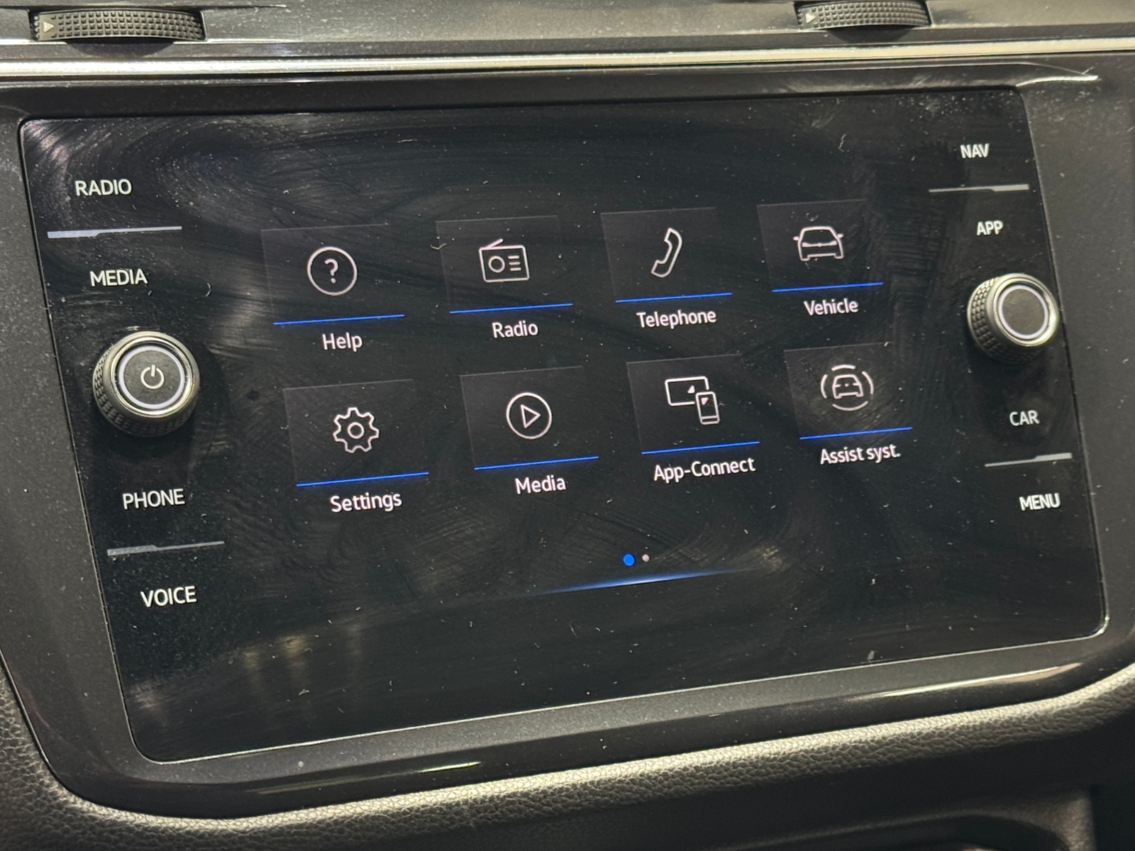 Thumbnail: 2024 Volkswagen Tiguan - 3