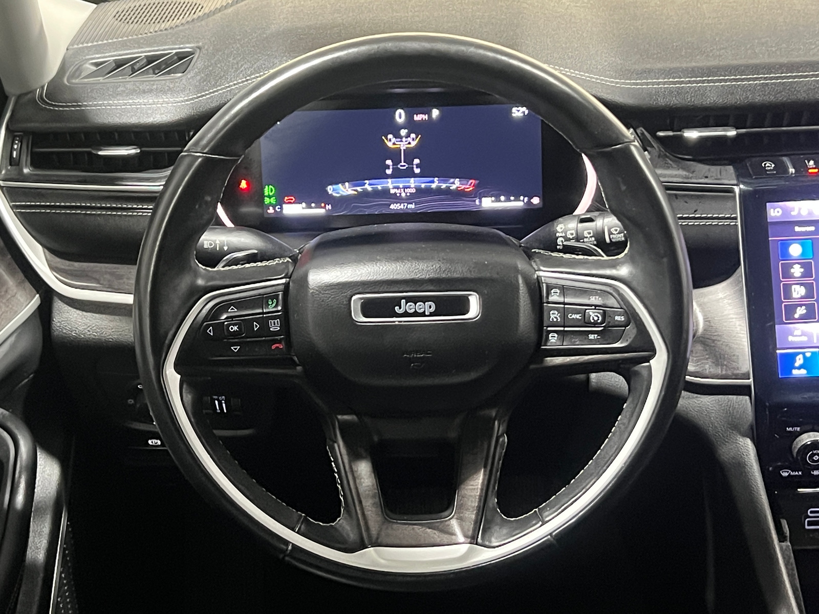 Thumbnail: 2021 Jeep Grand Cherokee L - 4