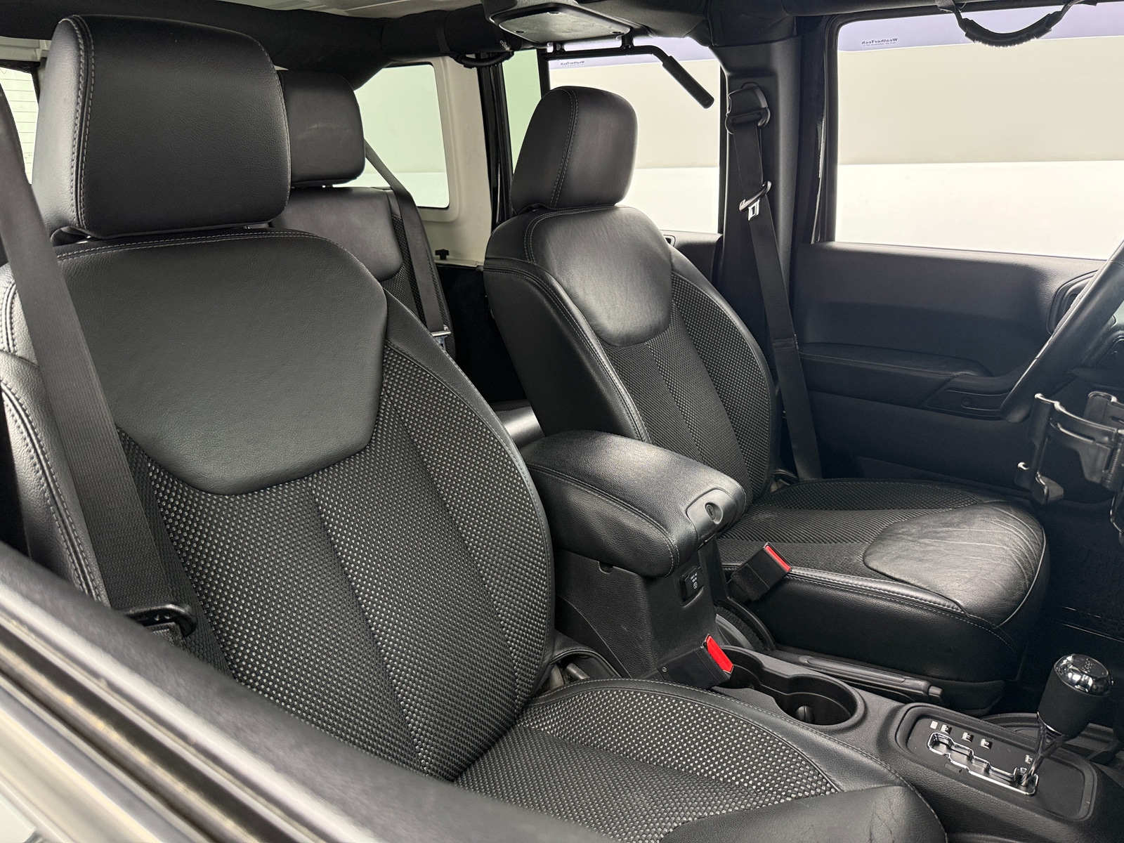 Thumbnail: 2016 Jeep Wrangler - 2