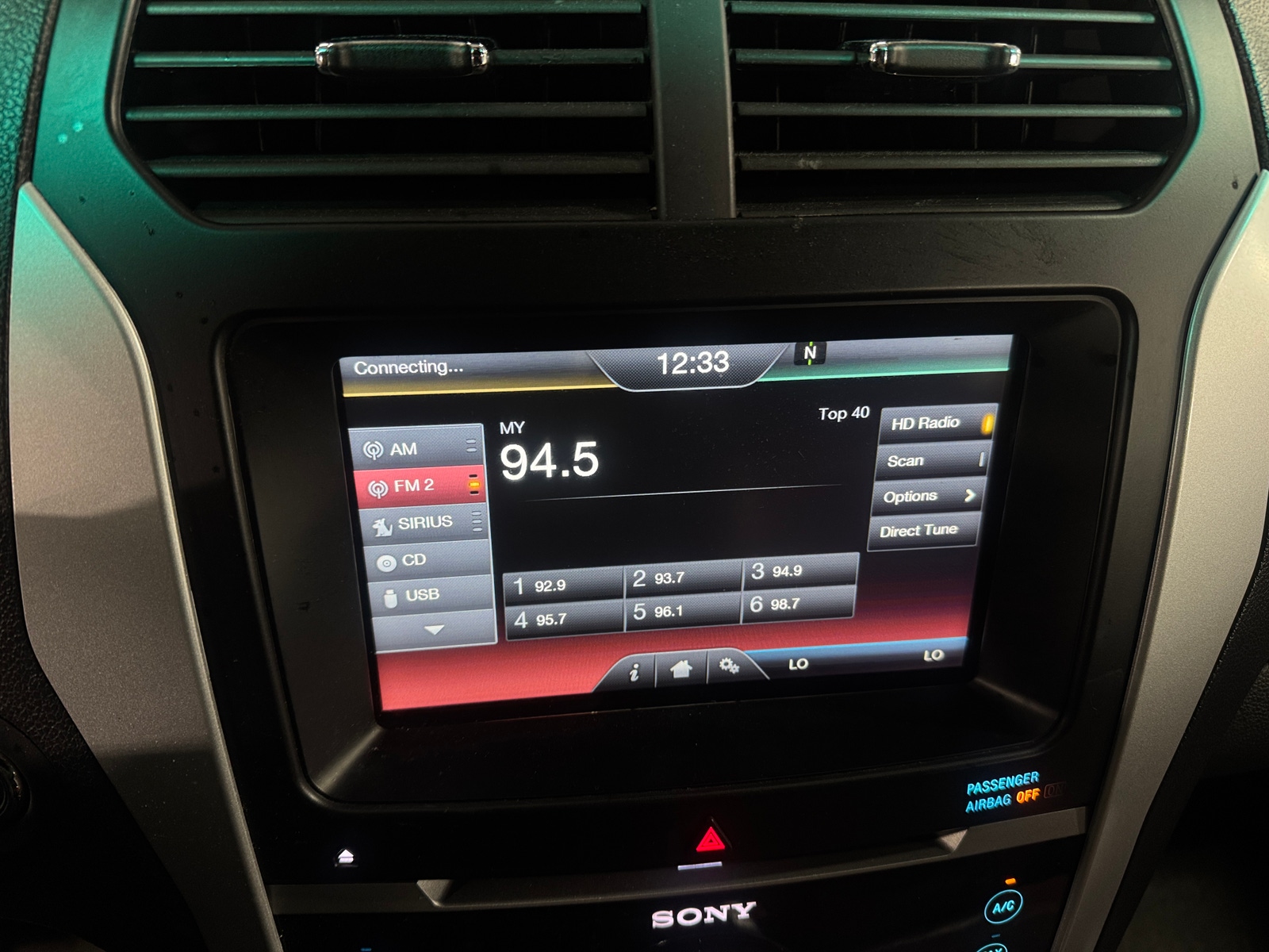 Thumbnail: 2015 Ford Explorer - 3