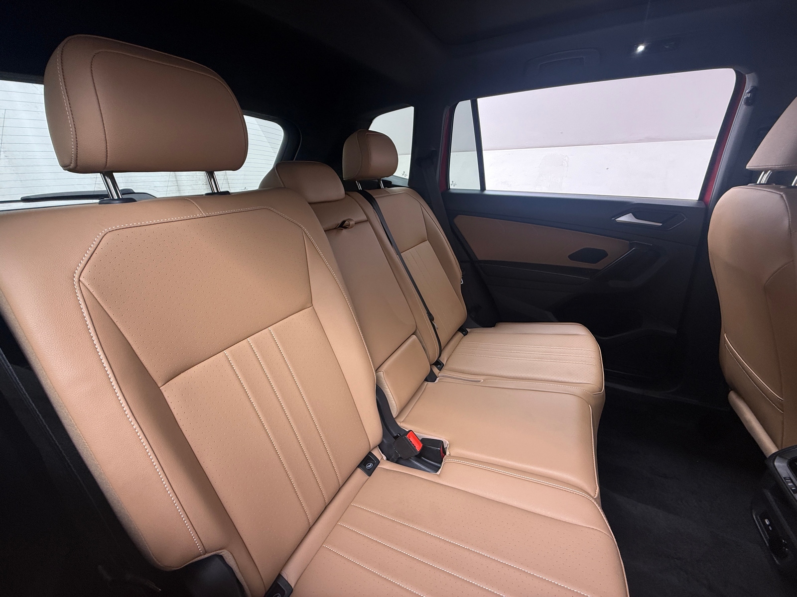 Thumbnail: 2024 Volkswagen Tiguan - 5