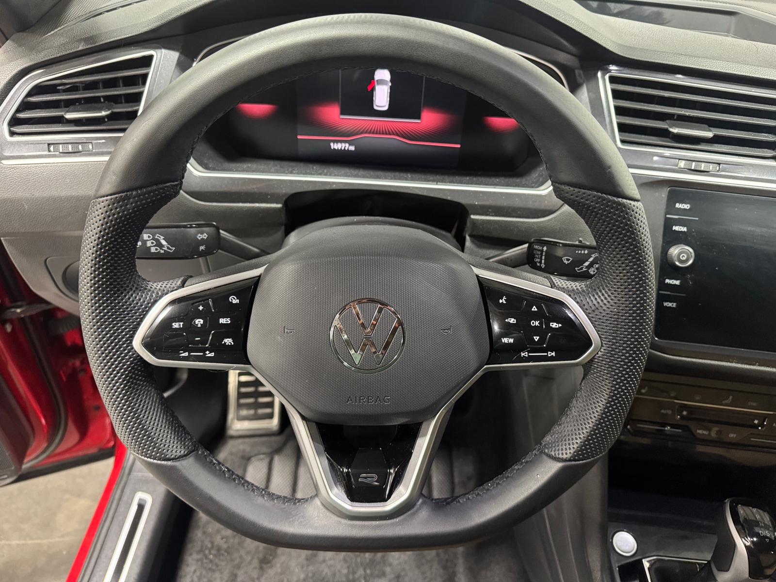 Thumbnail: 2024 Volkswagen Tiguan - 4