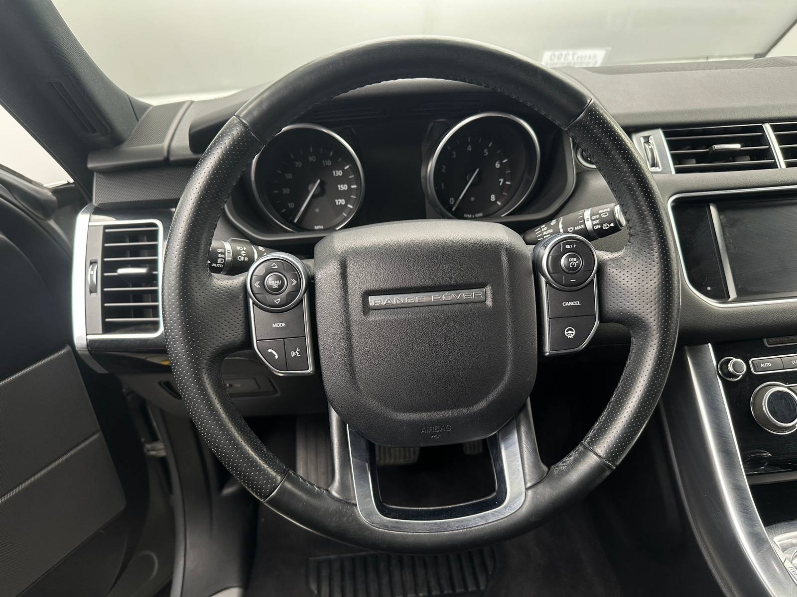 Thumbnail: 2016 Land Rover Range Rover Sport - 4