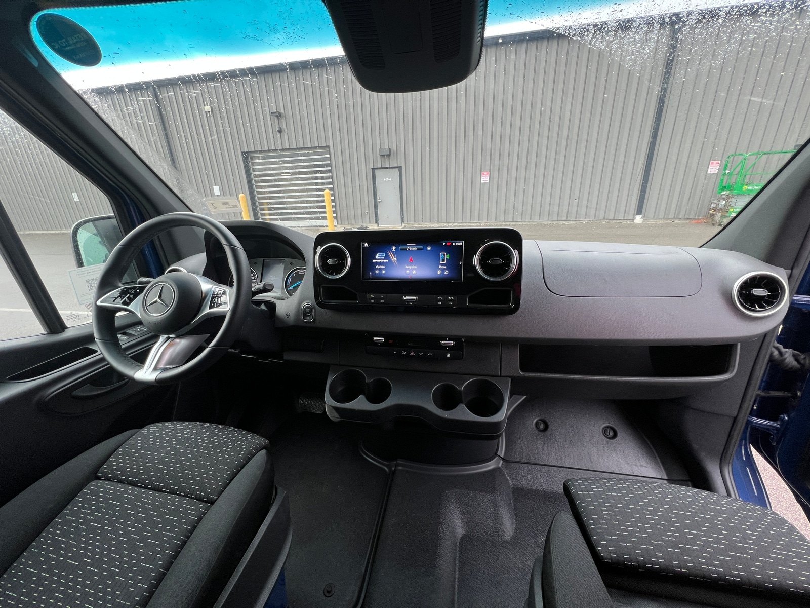 Thumbnail: 2024 Mercedes-Benz eSprinter - 3