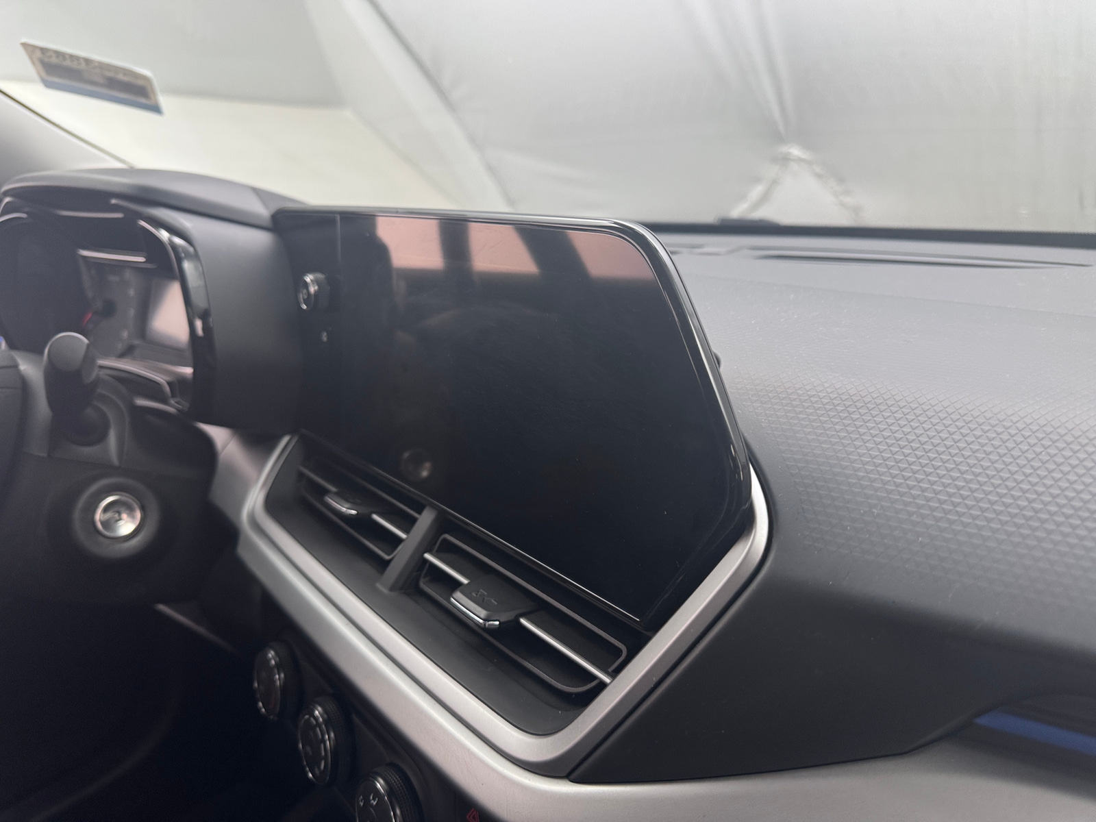 Thumbnail: 2025 Chevrolet Trax - 4