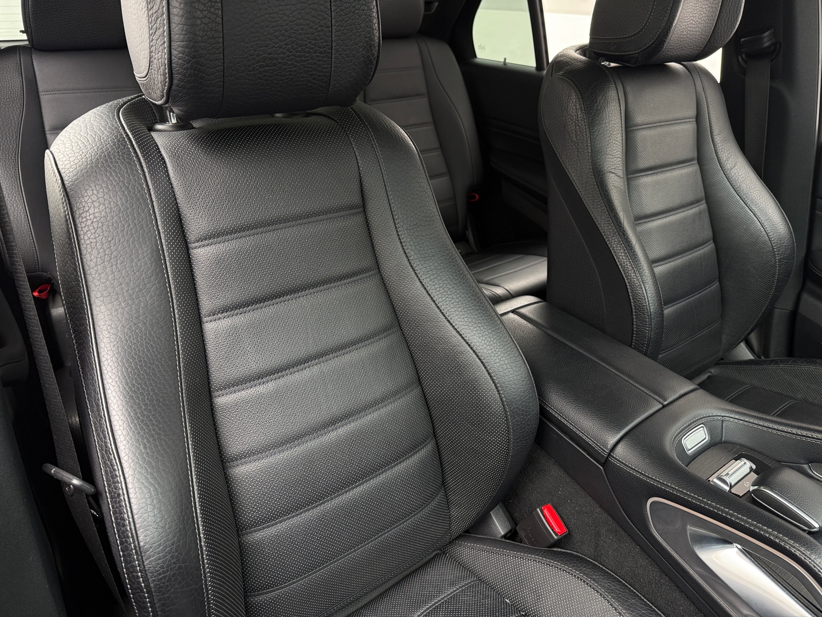 Thumbnail: 2020 Mercedes-Benz GLE - 2