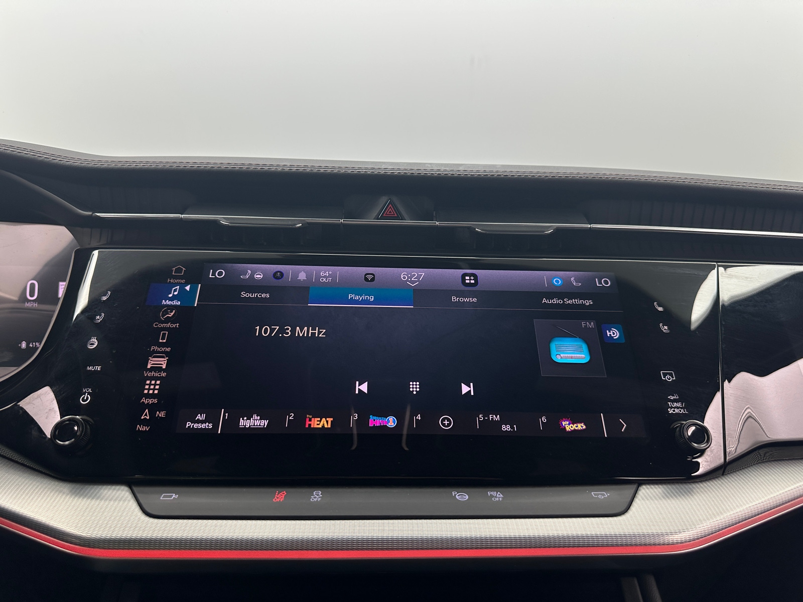 Thumbnail: 2024 Jeep Wagoneer S - 3