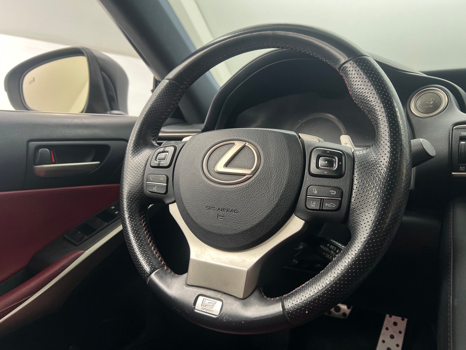 Thumbnail: 2019 Lexus IS - 4