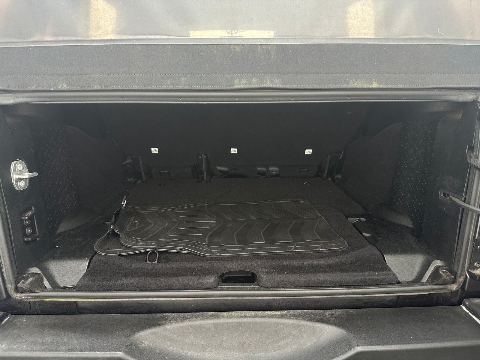 Thumbnail: 2017 Jeep Wrangler - 7