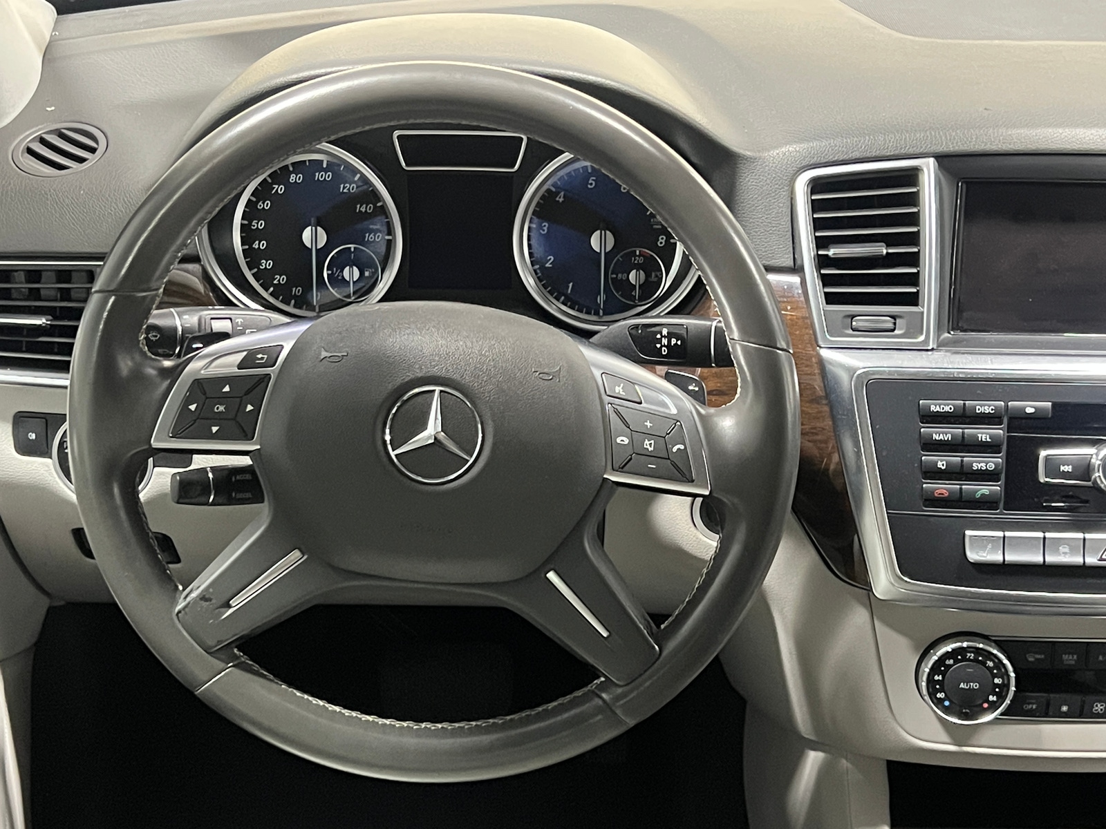 Thumbnail: 2014 Mercedes-Benz M-Class - 4