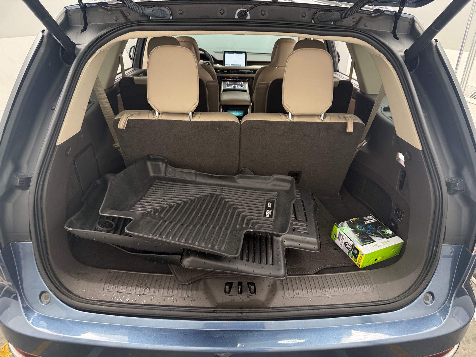 Thumbnail: 2020 Lincoln Aviator - 6