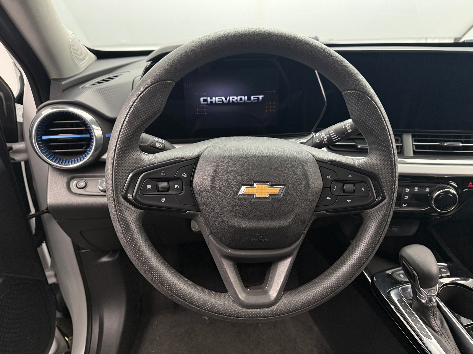 Thumbnail: 2025 Chevrolet Trax - 5