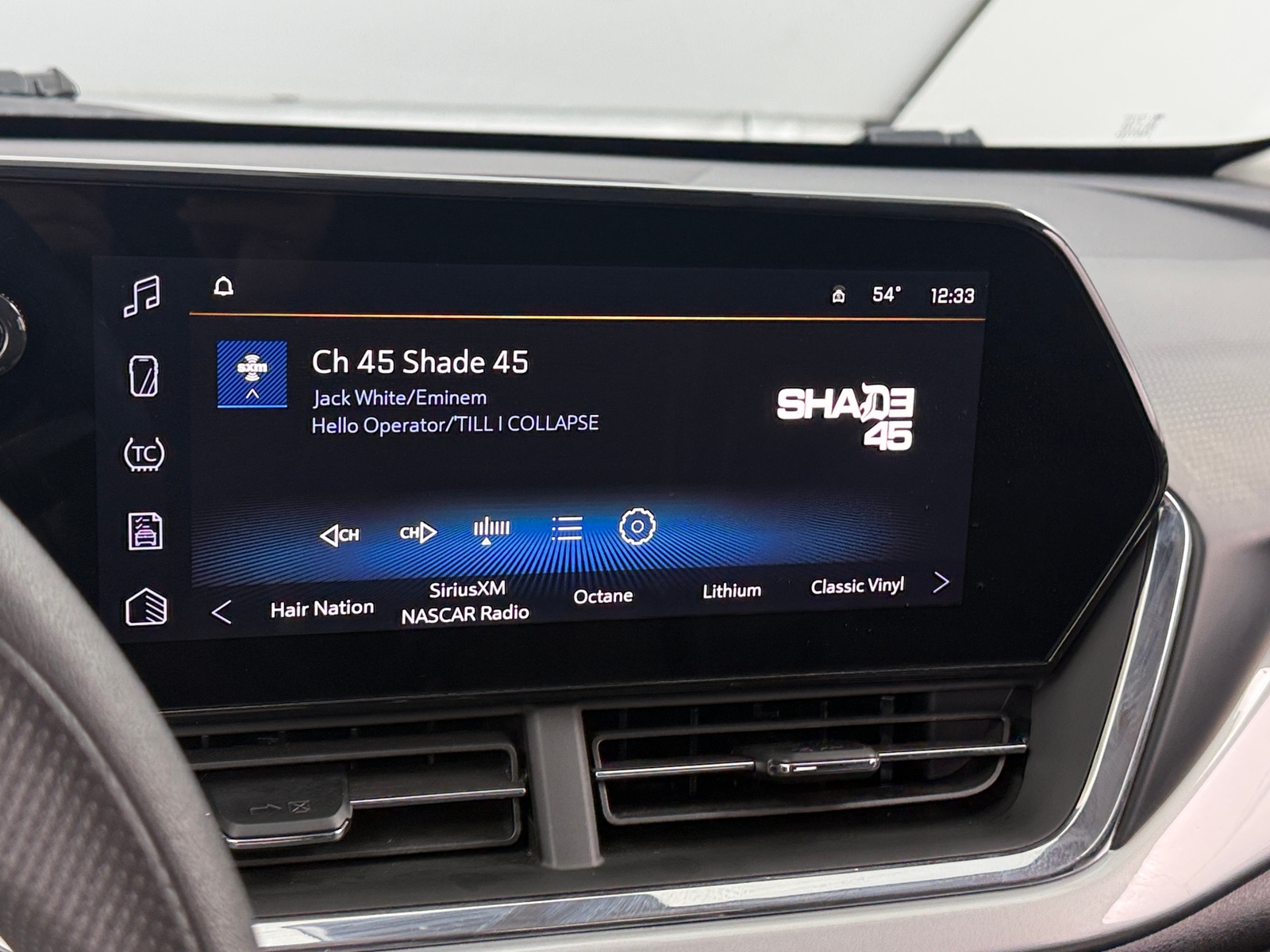 Thumbnail: 2025 Chevrolet Trax - 4