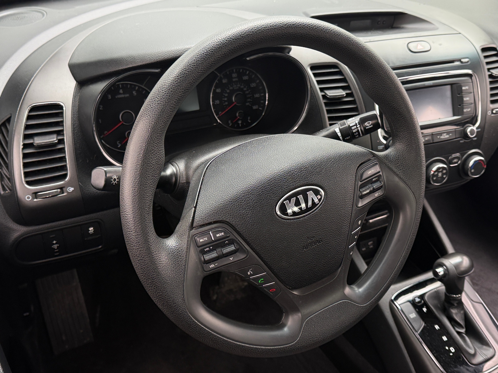 Thumbnail: 2017 Kia Forte - 5