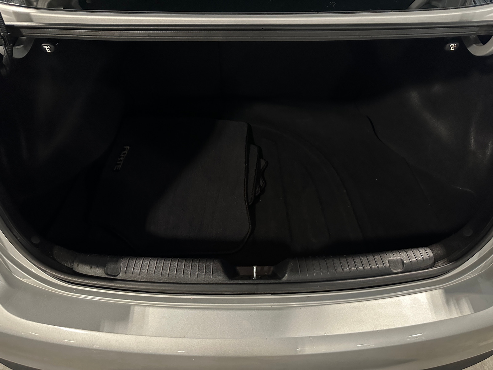 Thumbnail: 2017 Kia Forte - 7