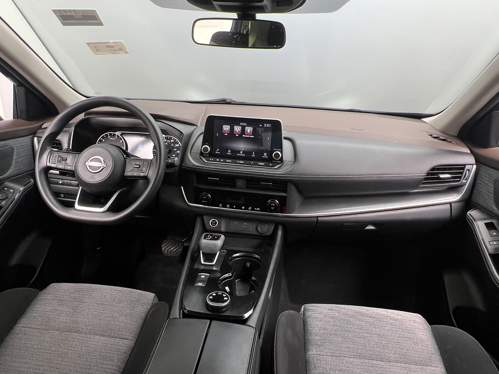 Thumbnail: 2023 Nissan Rogue - 3