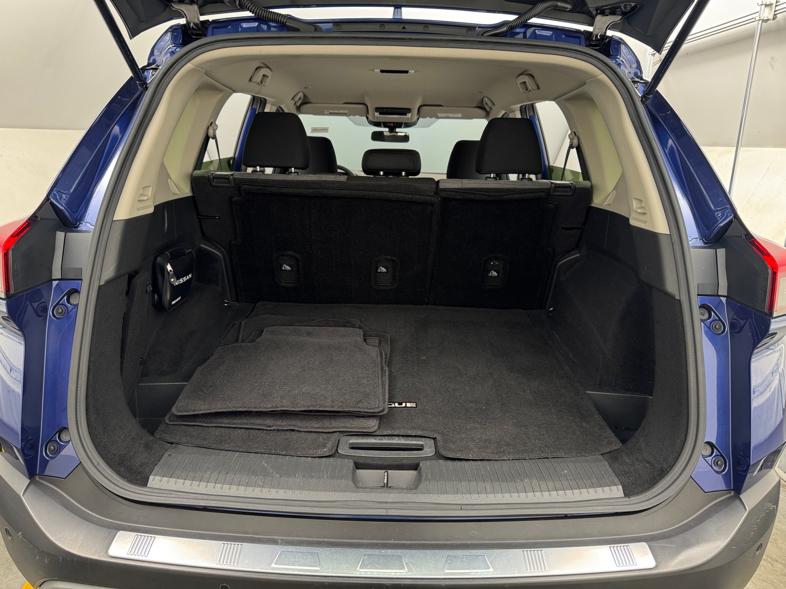 Thumbnail: 2023 Nissan Rogue - 7