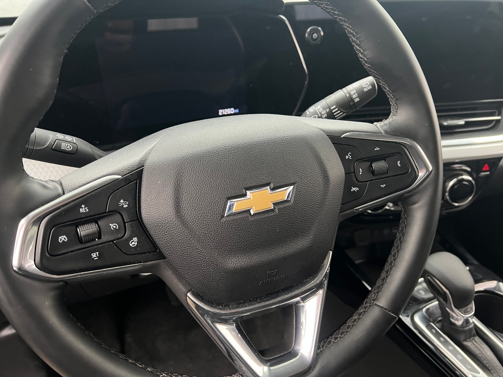 Thumbnail: 2025 Chevrolet Trax - 5