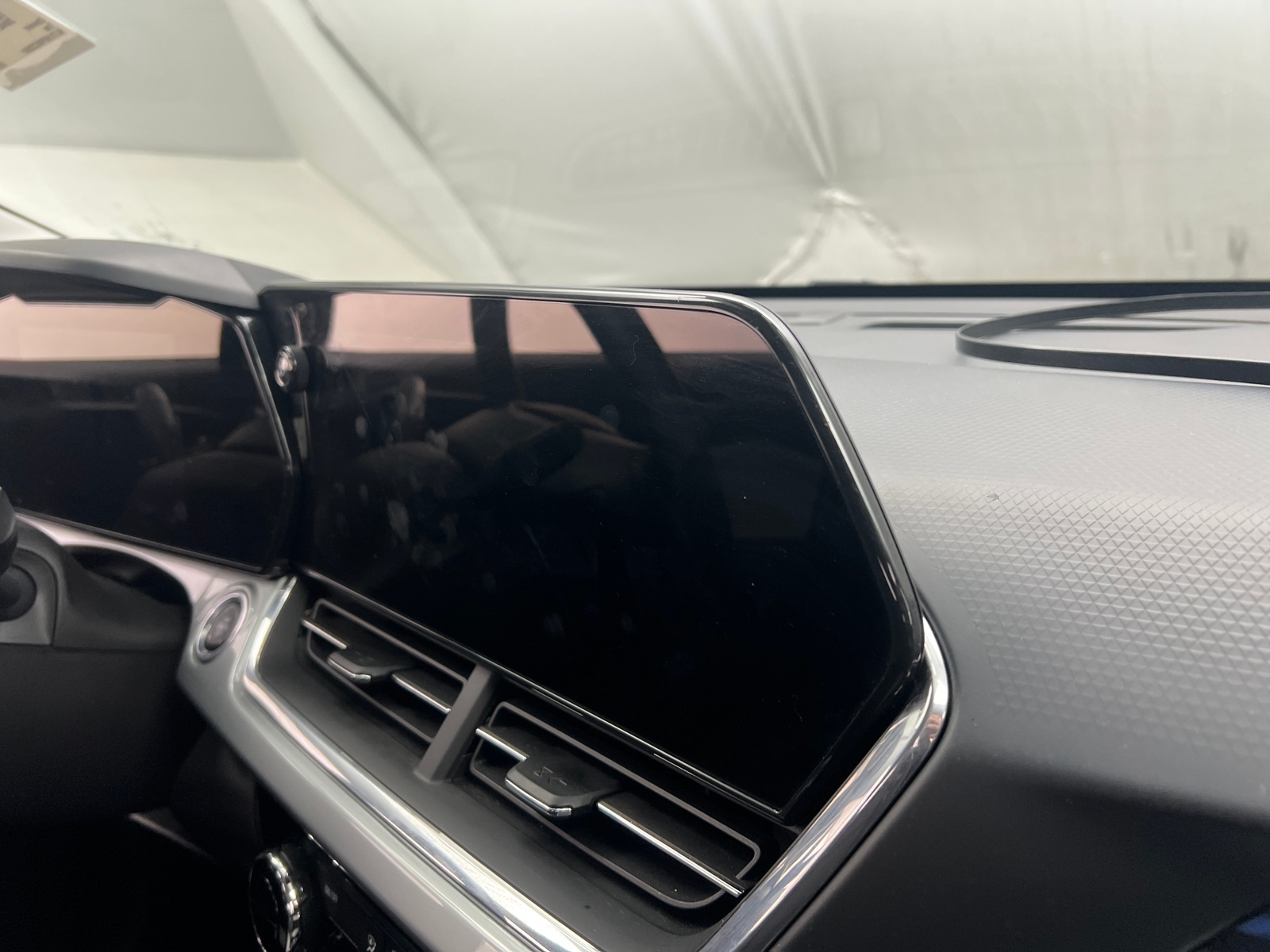 Thumbnail: 2025 Chevrolet Trax - 4