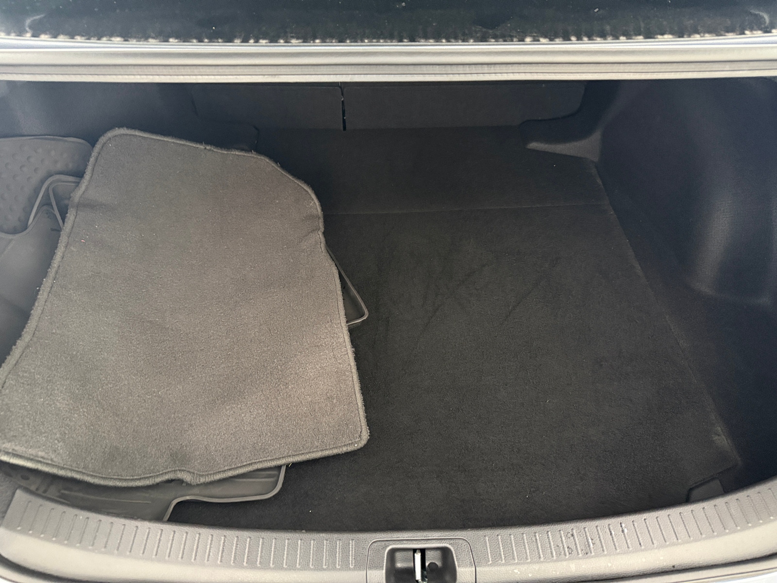 Thumbnail: 2025 Toyota Corolla - 7