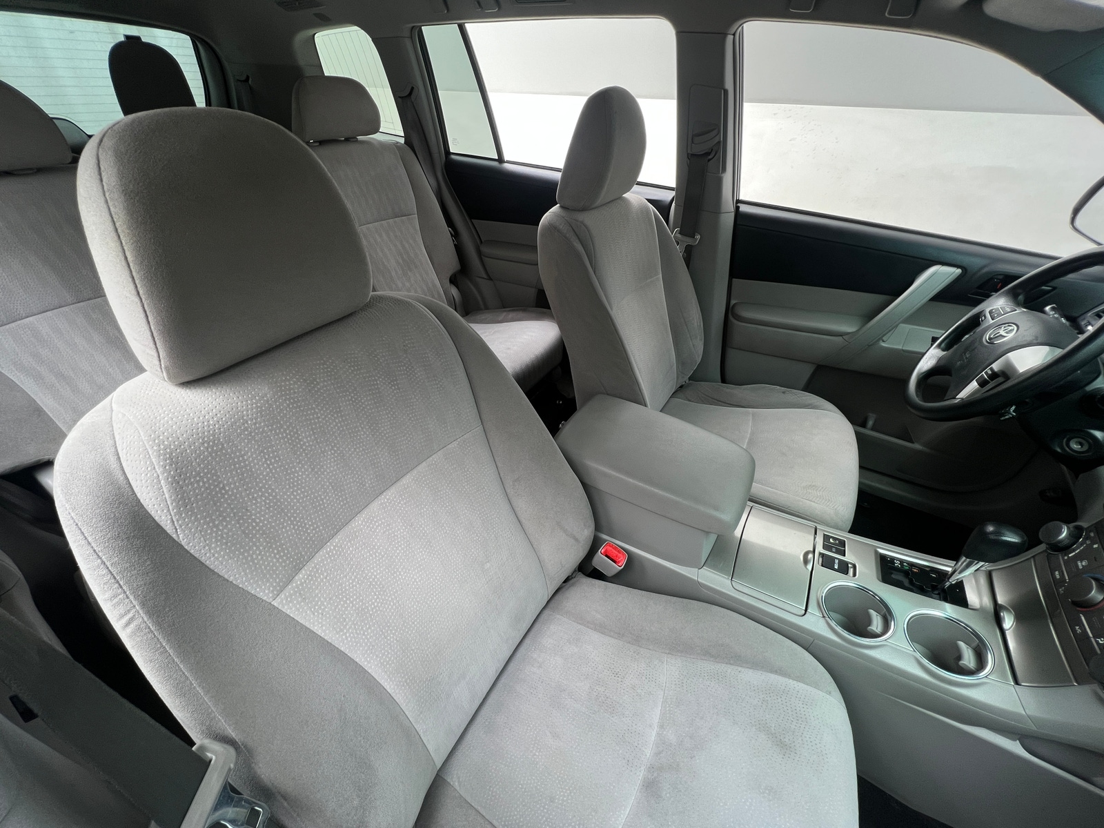 Thumbnail: 2013 Toyota Highlander - 2