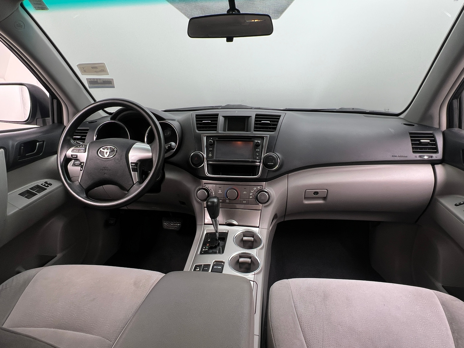 Thumbnail: 2013 Toyota Highlander - 3