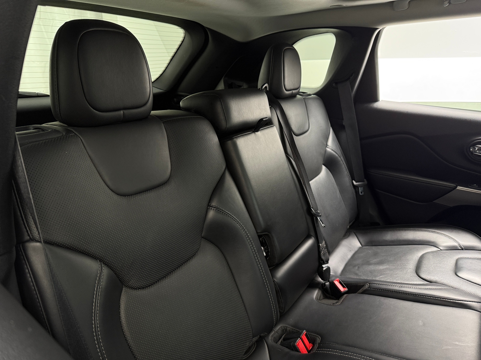 Thumbnail: 2021 Jeep Cherokee - 5