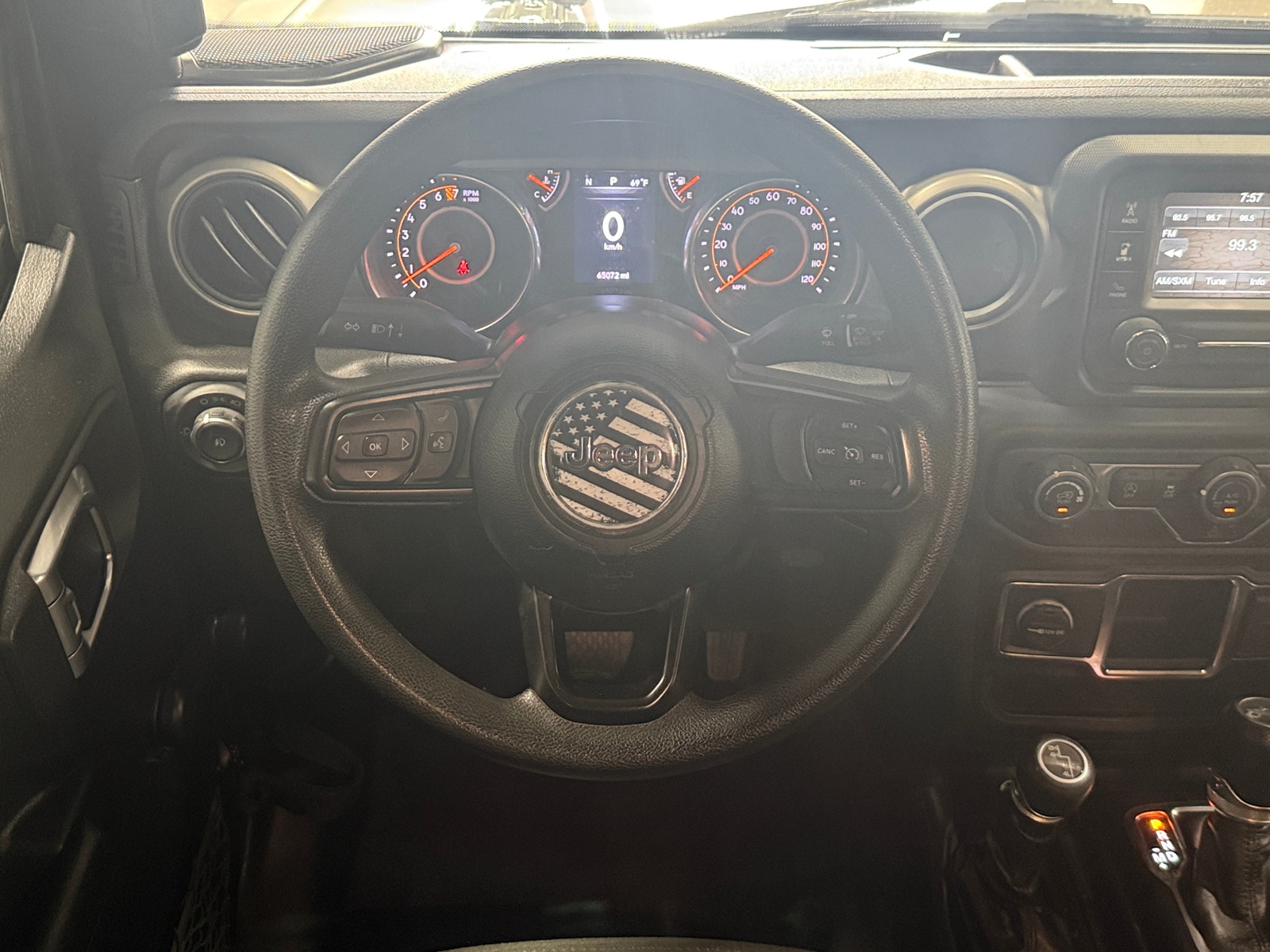 Thumbnail: 2019 Jeep Wrangler - 5