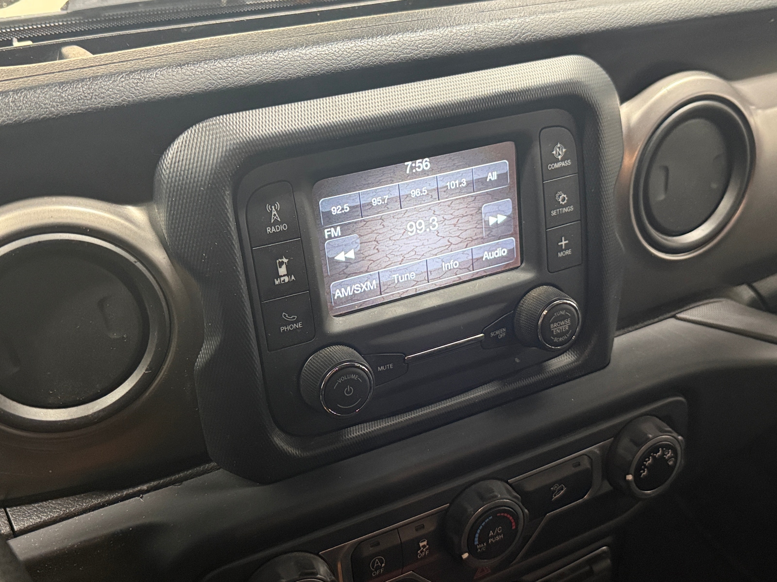 Thumbnail: 2019 Jeep Wrangler - 4