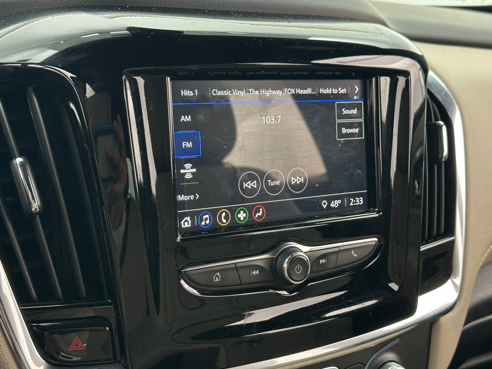 Thumbnail: 2023 Chevrolet Traverse - 4