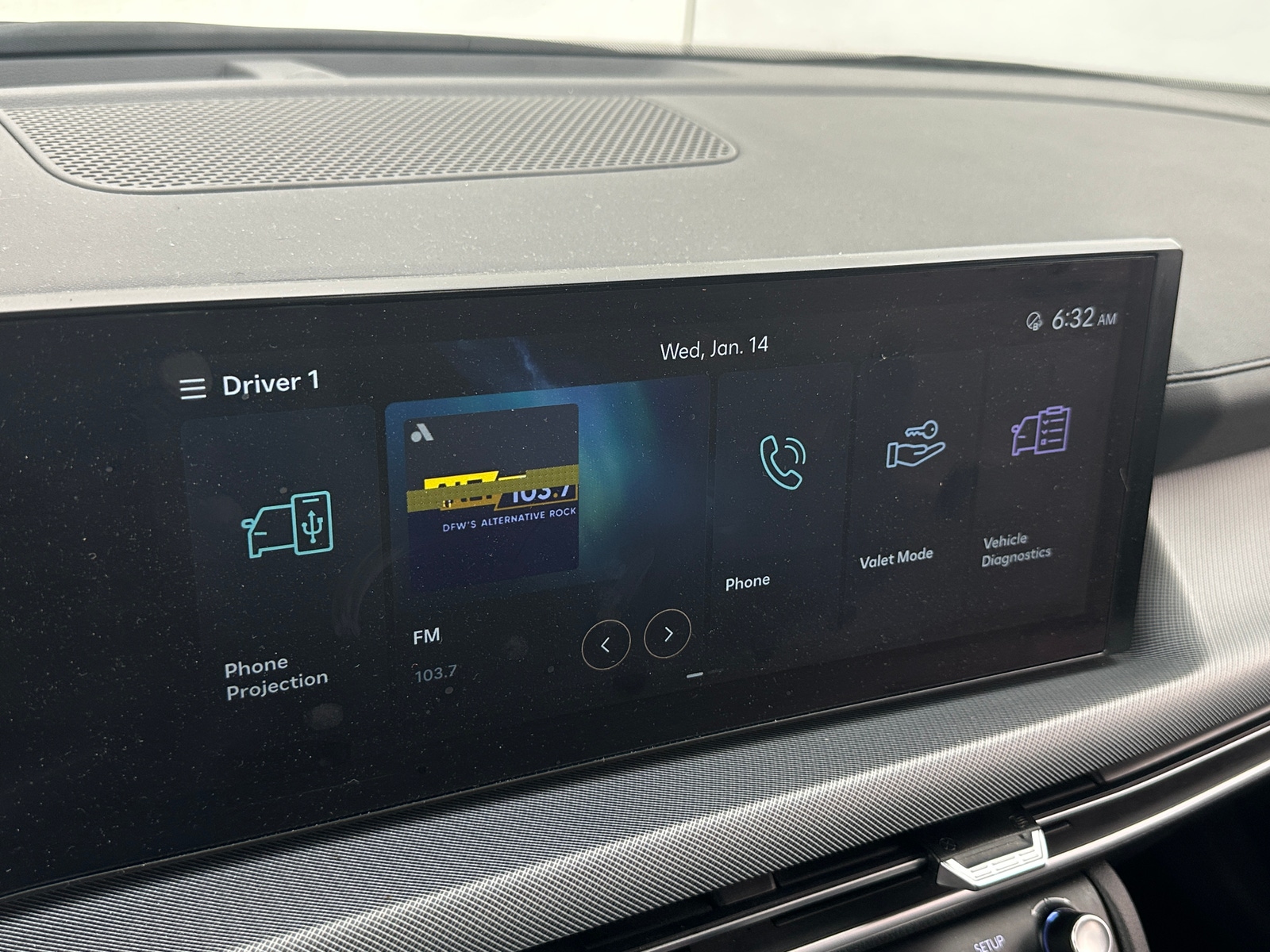 Thumbnail: 2024 Hyundai Sonata - 4