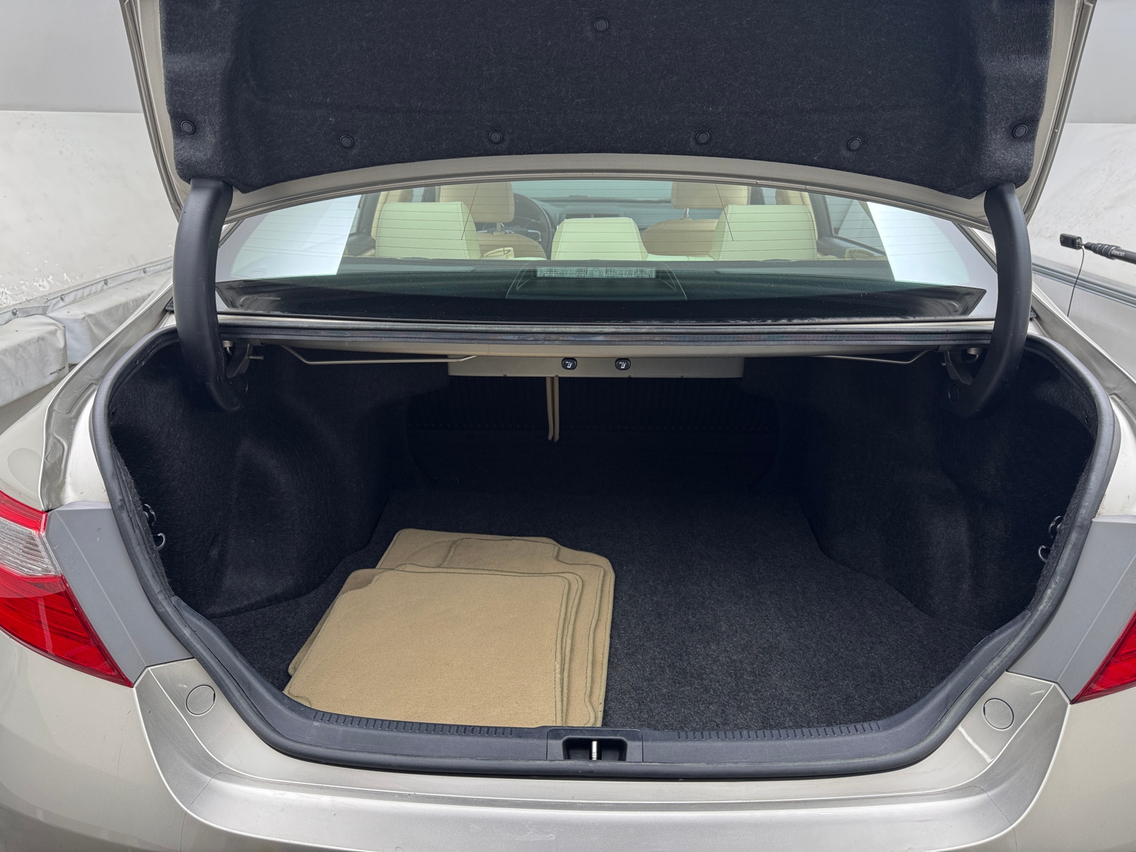 Thumbnail: 2016 Toyota Camry - 6