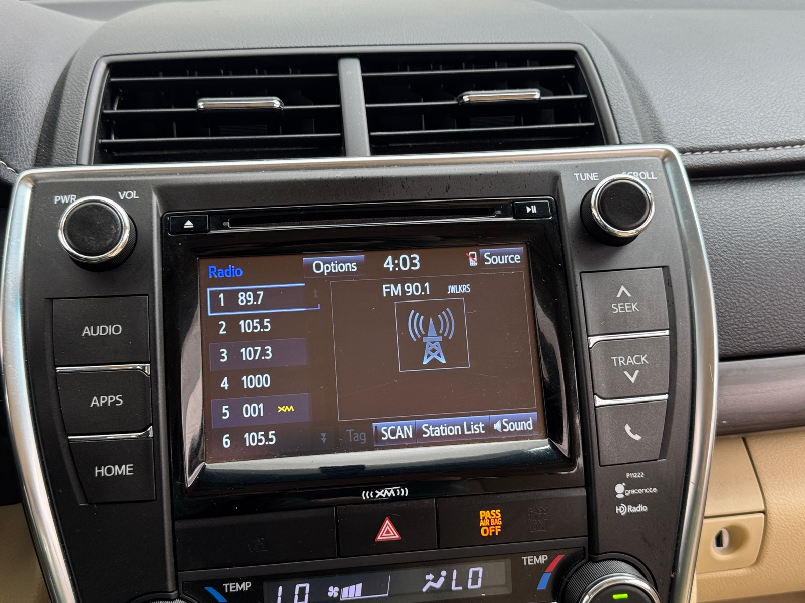 Thumbnail: 2016 Toyota Camry - 3