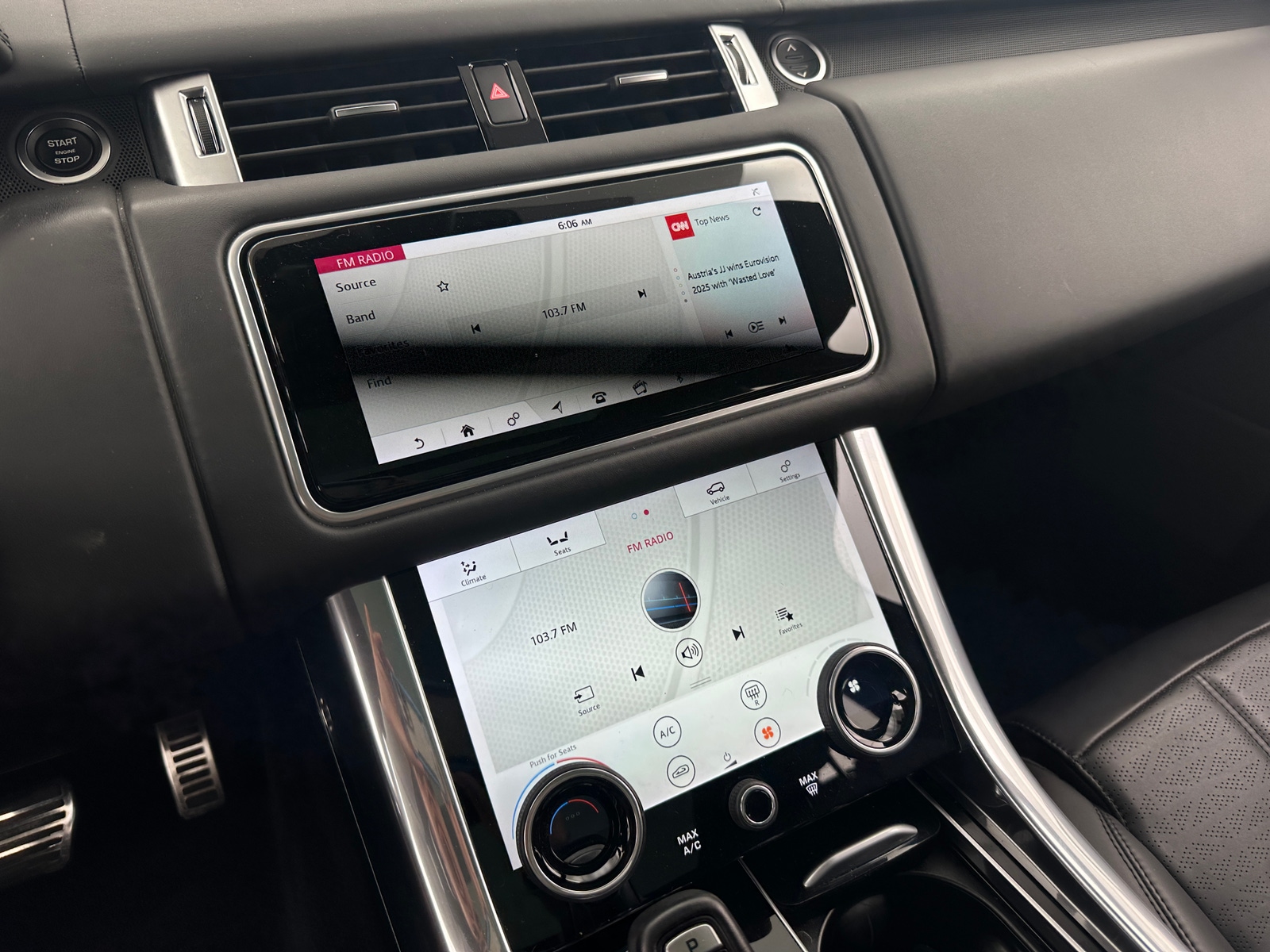 Thumbnail: 2019 Land Rover Range Rover Sport - 3