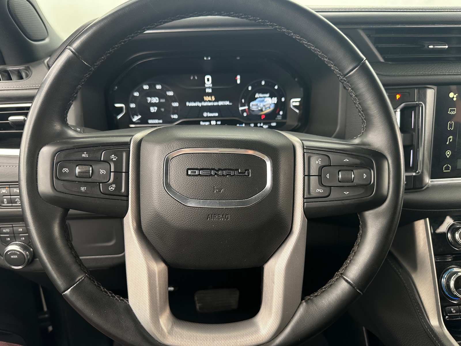 Thumbnail: 2023 GMC Yukon - 4