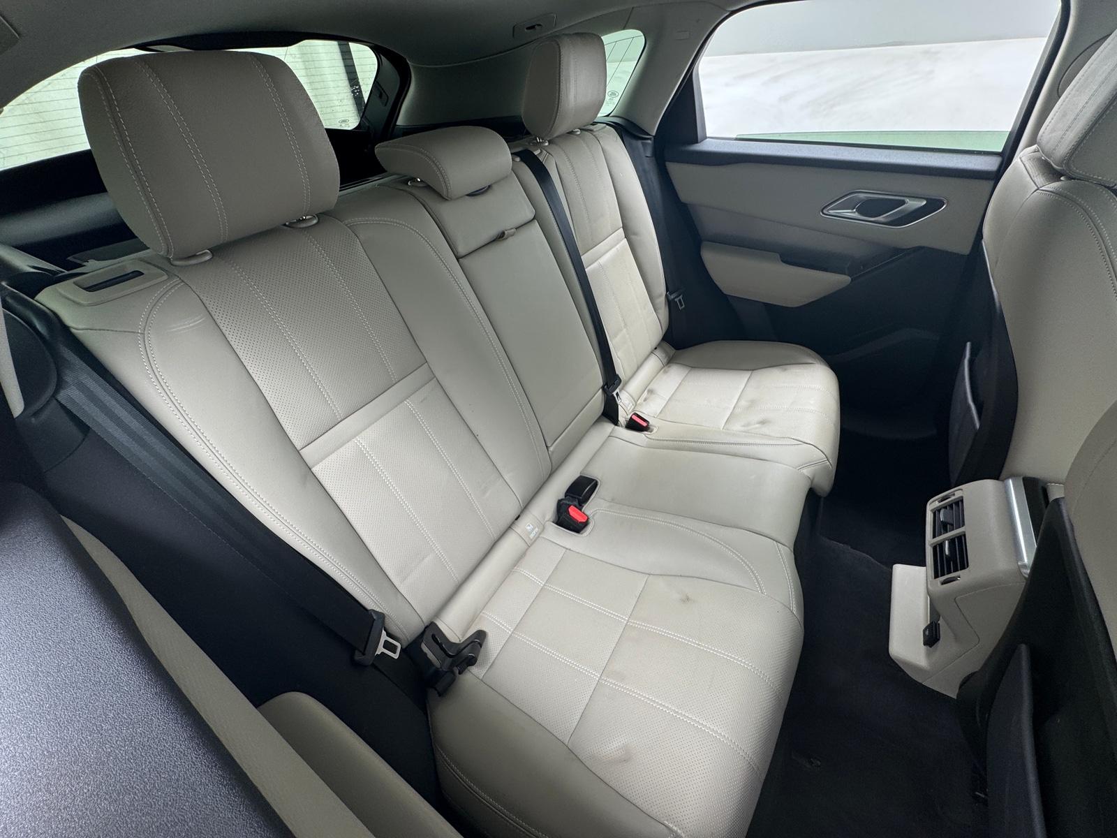 Thumbnail: 2020 Land Rover Range Rover Velar - 5