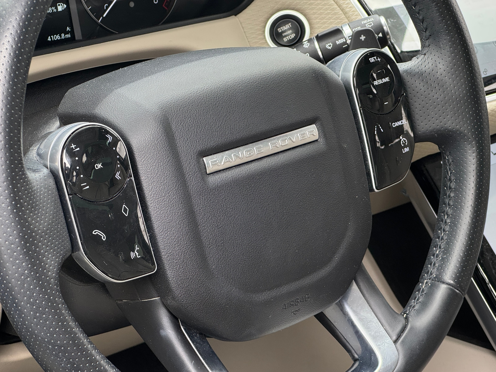 Thumbnail: 2020 Land Rover Range Rover Velar - 4