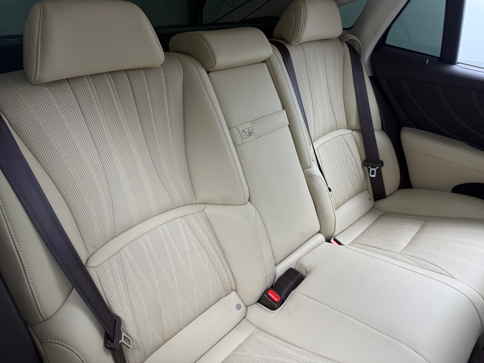 Thumbnail: 2019 Lexus LS - 6