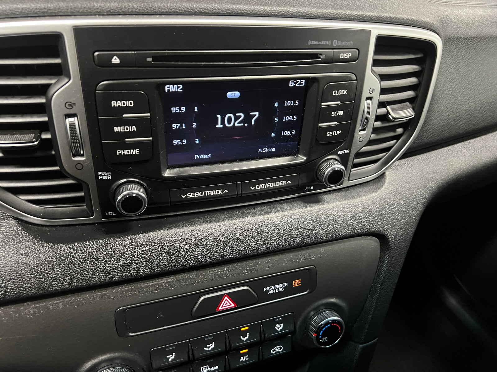 Thumbnail: 2019 Kia Sportage - 4