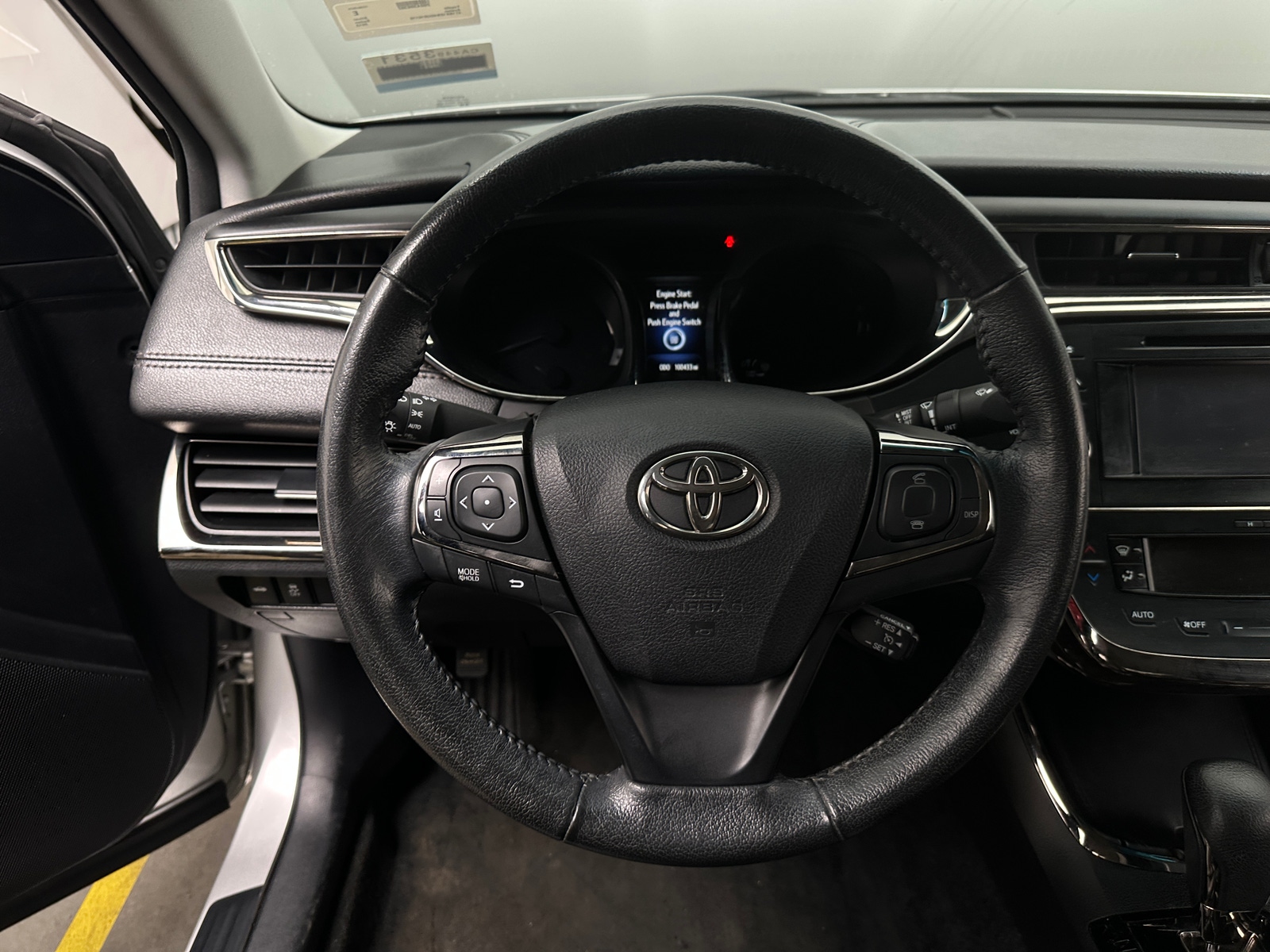 Thumbnail: 2013 Toyota Avalon - 4