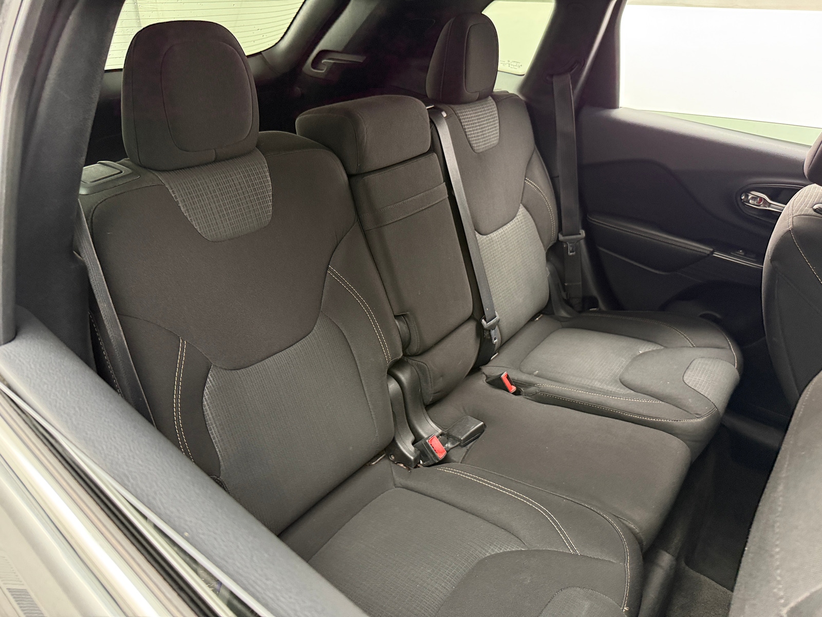 Thumbnail: 2016 Jeep Cherokee - 6