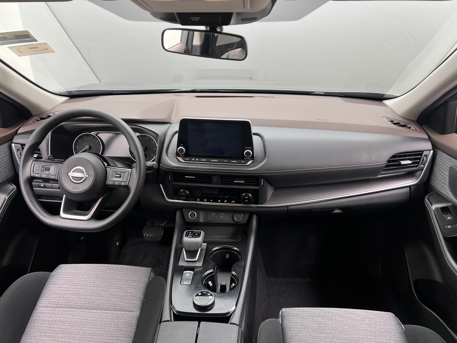 Thumbnail: 2023 Nissan Rogue - 3