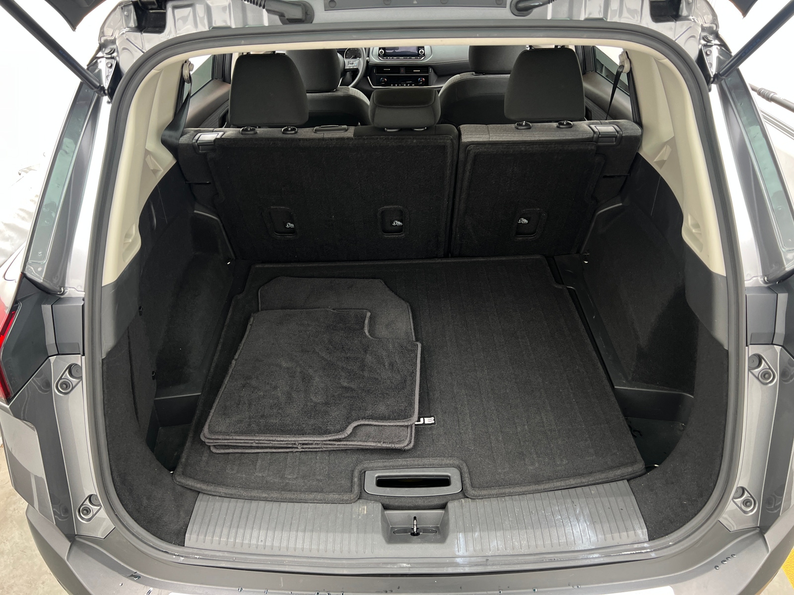 Thumbnail: 2023 Nissan Rogue - 7