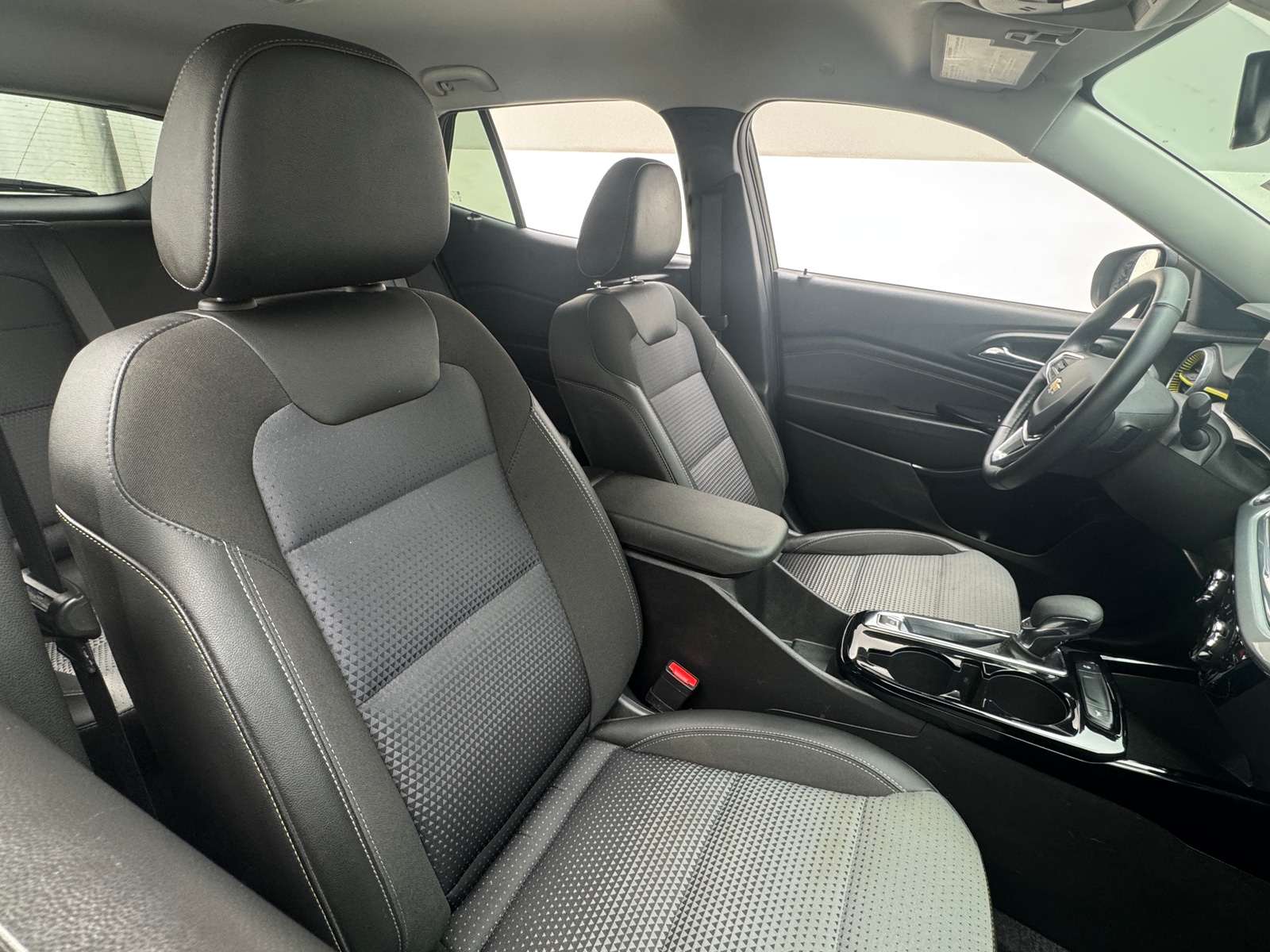 Thumbnail: 2024 Chevrolet Trax - 2