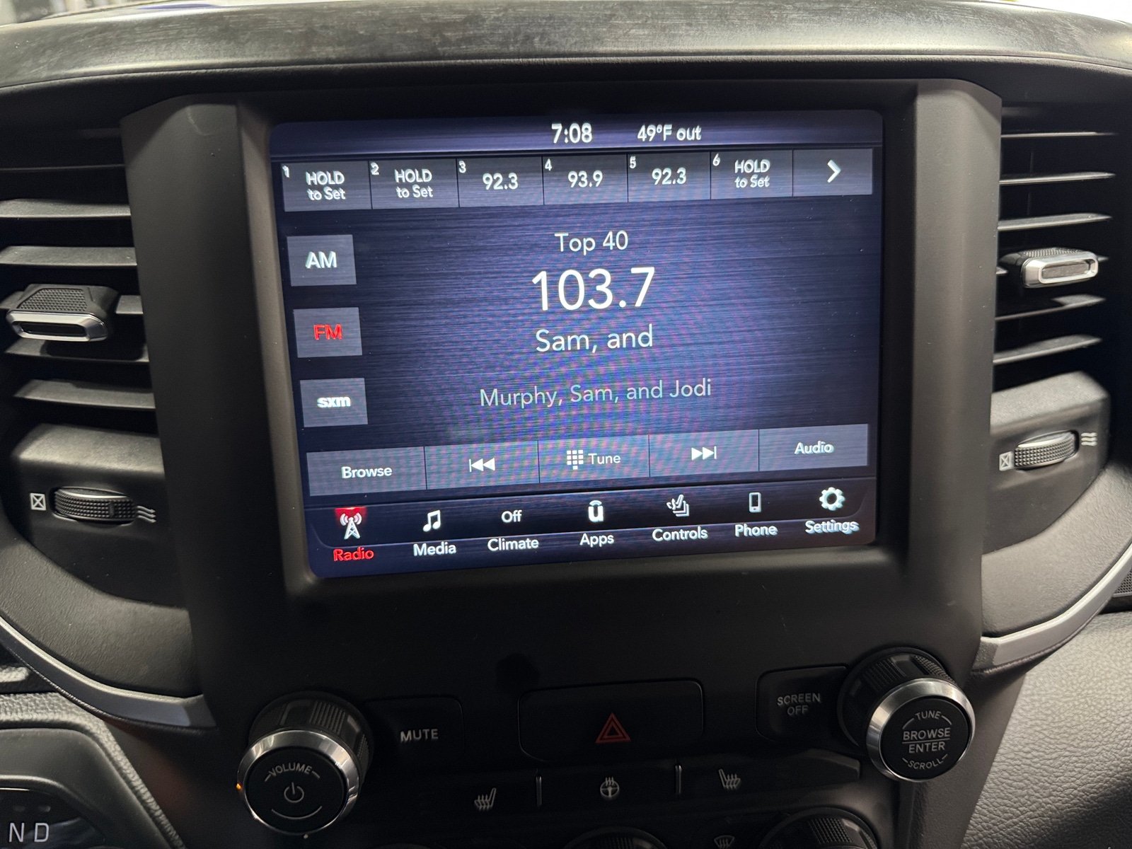 Thumbnail: 2020 RAM 1500 - 4