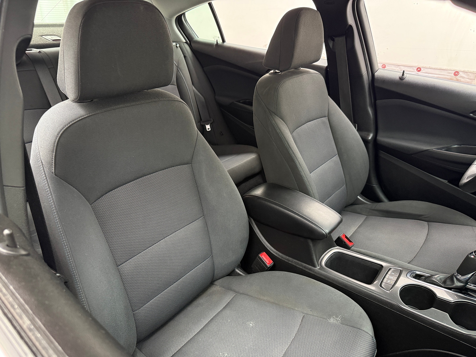 Thumbnail: 2019 Chevrolet Cruze - 2