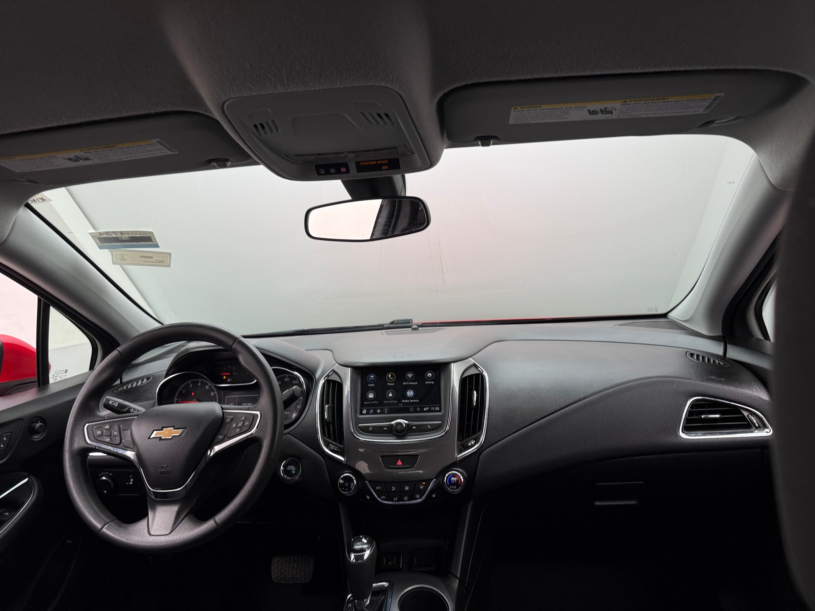 Thumbnail: 2019 Chevrolet Cruze - 3