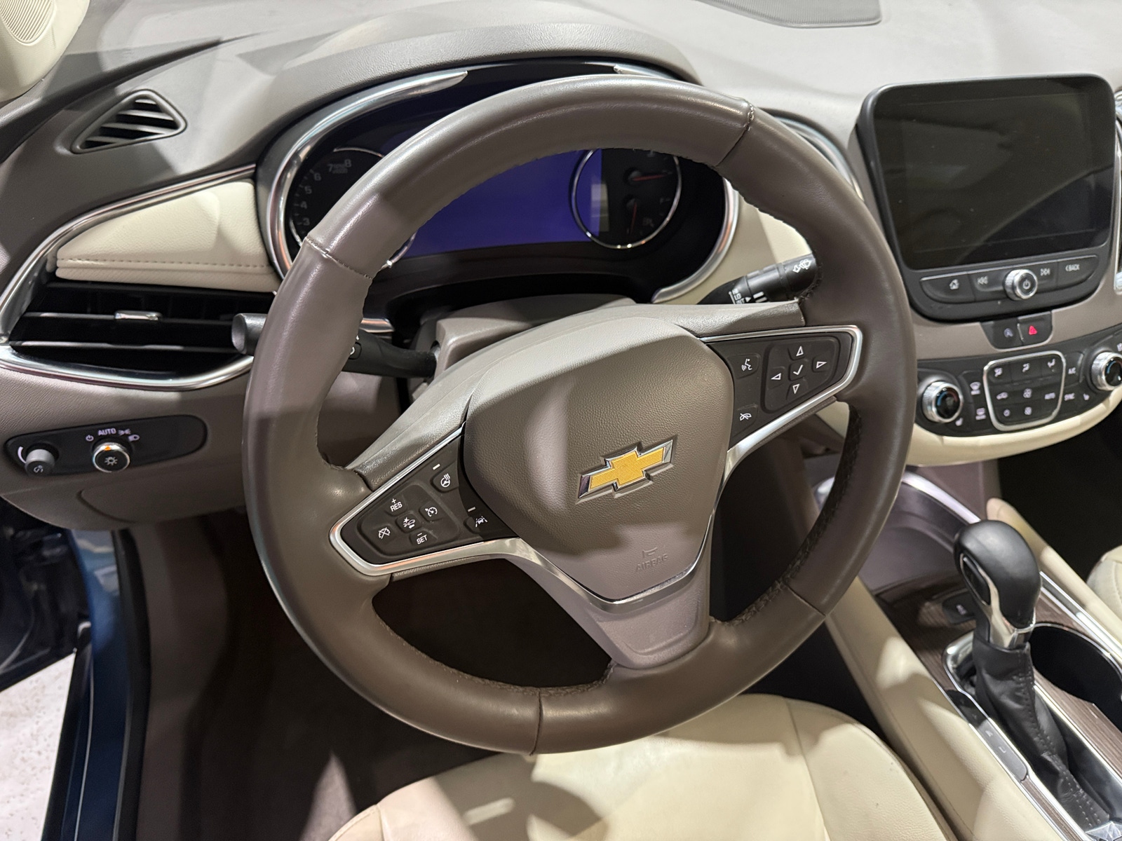Thumbnail: 2024 Chevrolet Malibu - 5