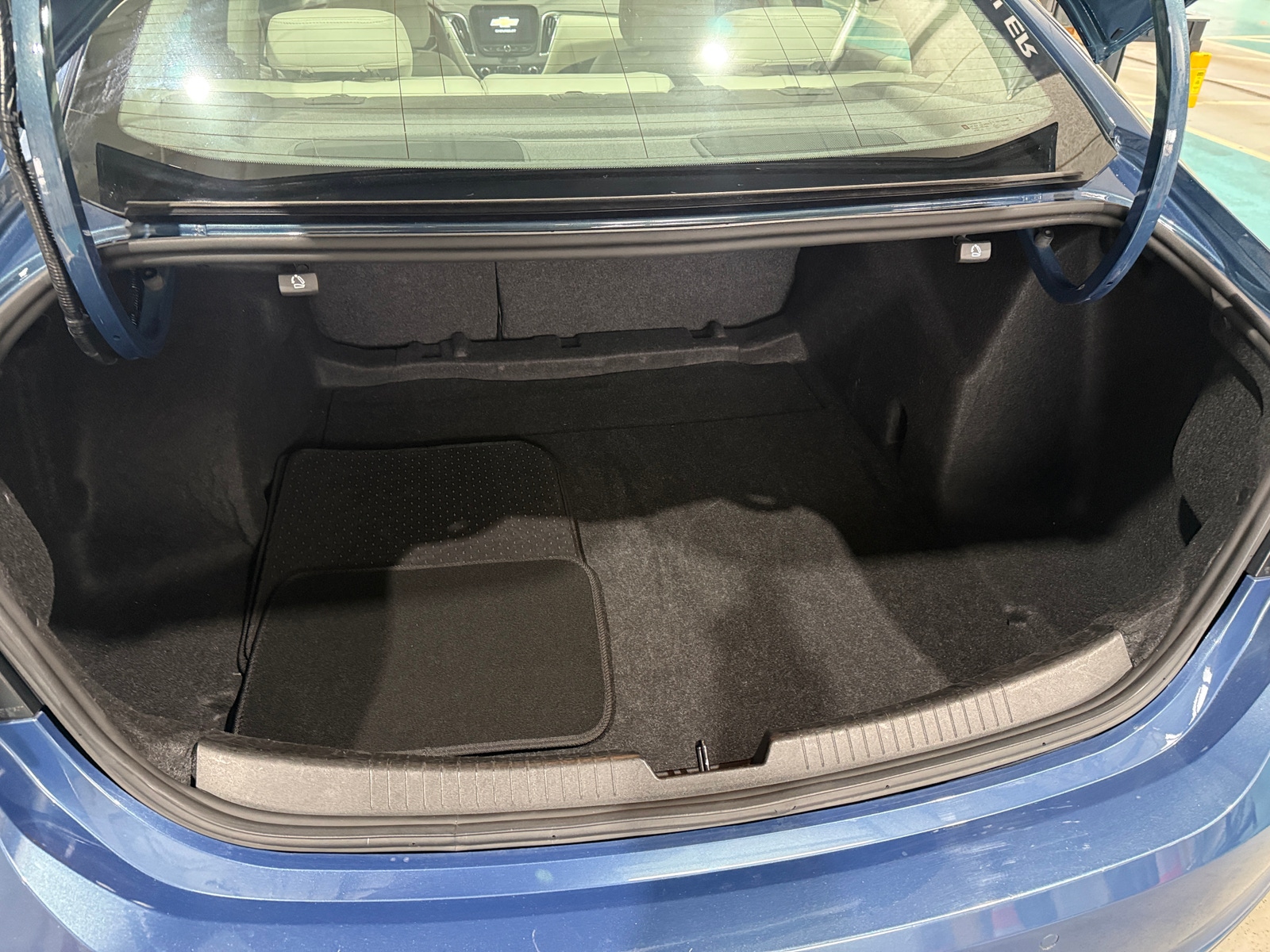 Thumbnail: 2024 Chevrolet Malibu - 7